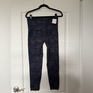 Camo Spanx leggings BRAND NEW size XL